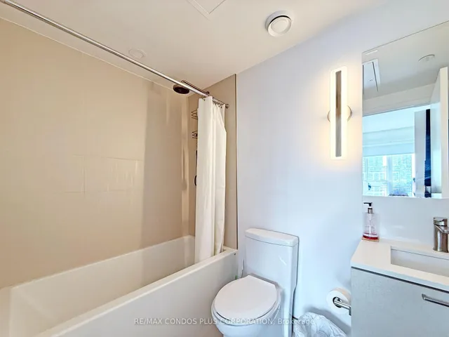 Additional image 7 of 19 Western Battery Rd Unit 909