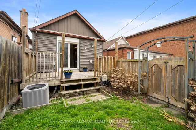 Additional image 28 of 72 Gray Ave