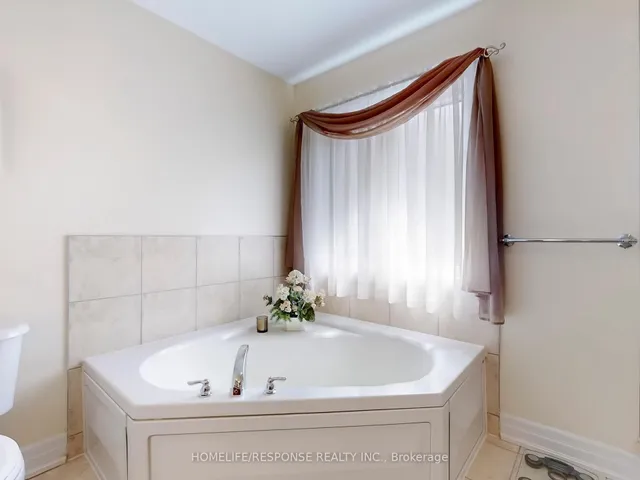 Additional image 26 of 131 KENDALL Dr