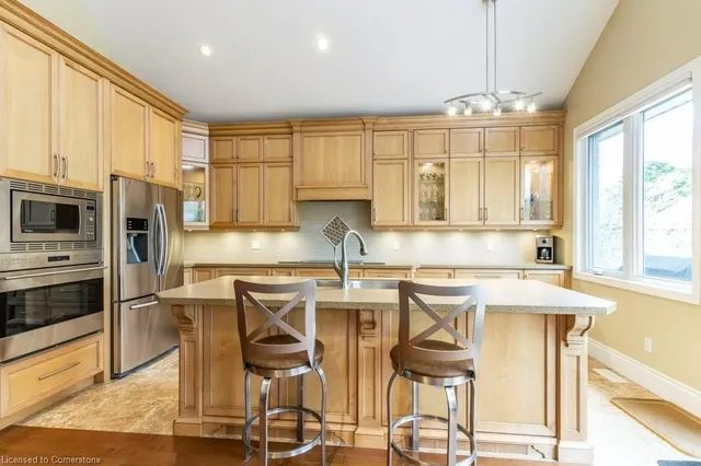 Additional image 18 of 2141 Caroline St Unit 8