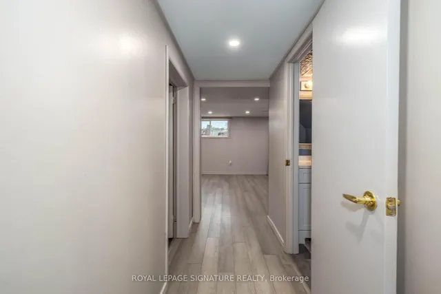 Additional image 28 of 93 Flora Dr