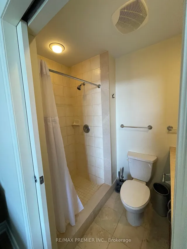 Additional image 8 of 1 King St Unit 2508