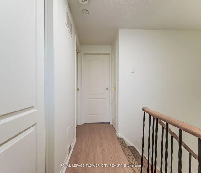 Additional image 28 of 23 Driftwood Cres