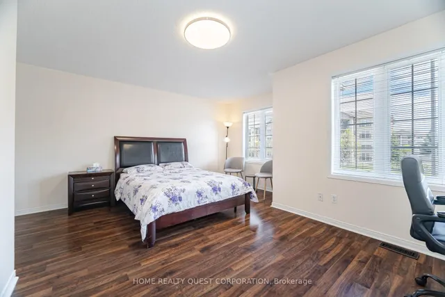 Additional image 20 of 1322 Mowat Lane