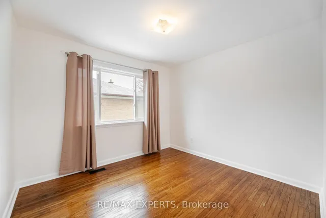 Additional image 20 of 61 Sharbot Ave