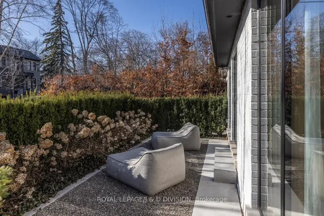 Additional image 49 of 43 Douglas Cres