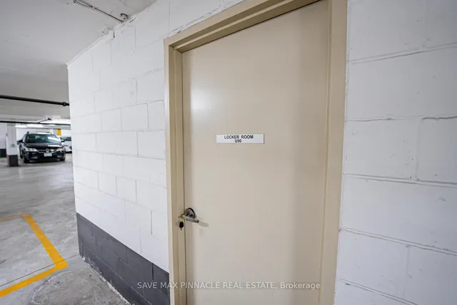 Additional image 45 of 75 Eglinton Ave Unit 509