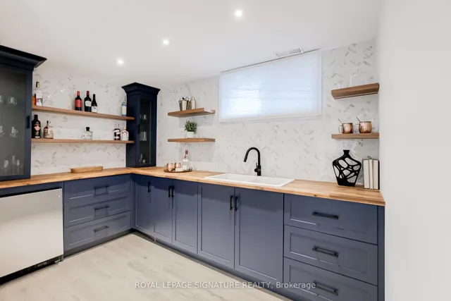 Additional image 26 of 71 Roseland Dr