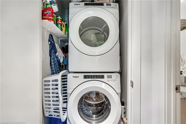 Additional image 17 of 16 Markle Cres Unit 403