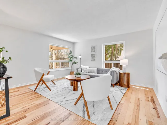 Additional image 5 of 4 Dunray Crt