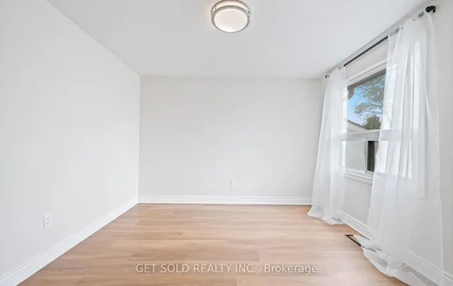 Additional image 25 of 15 Wray Crt