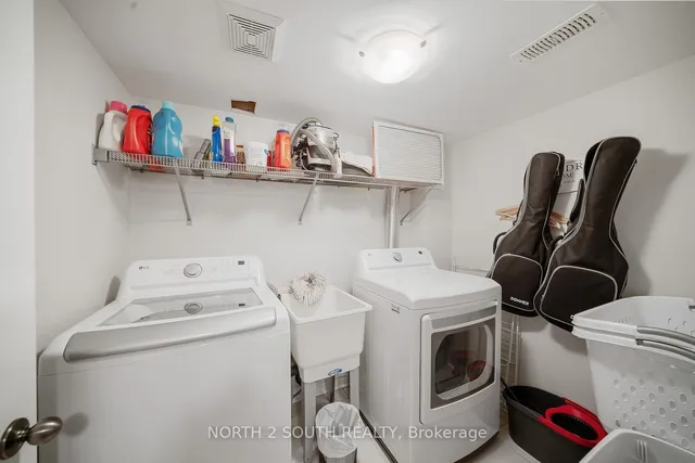 Additional image 32 of 22 Bernadino St