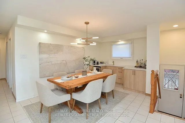 Additional image 17 of 81 Glenayr St