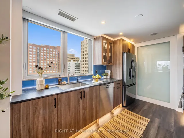 Additional image 10 of 1430 Yonge St Unit 705