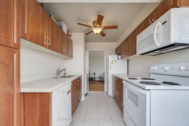 Additional image 10 of 3077 Weston Rd Unit 609