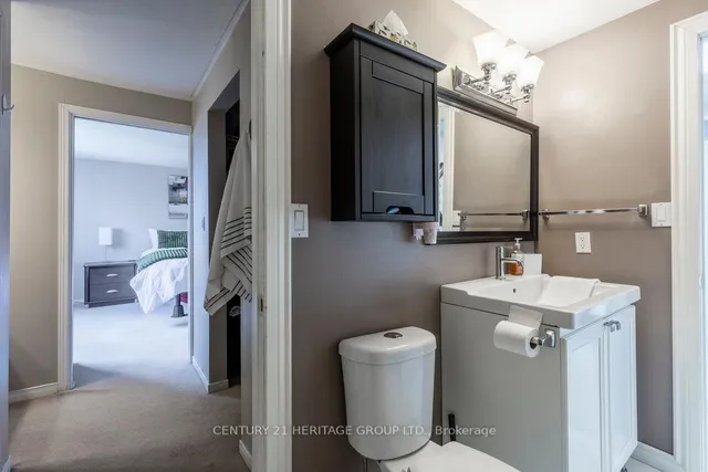 Additional image 39 of 2202 PEMBROKE Crt