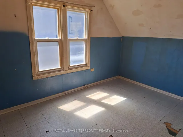 Additional image 12 of 676 Trethewey Dr