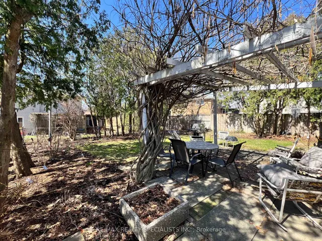 Additional image 7 of 3644 Logmoss Cres