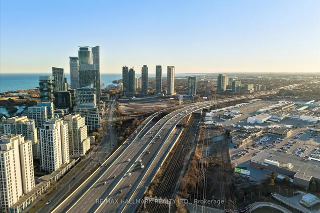 Additional image 42 of 2087 Lakeshore Blvd Unit 803