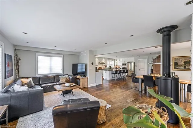 Additional image 15 of 8495 Appleby Line