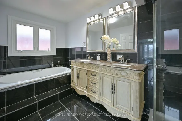 Additional image 24 of 356 Goldhawk Tr