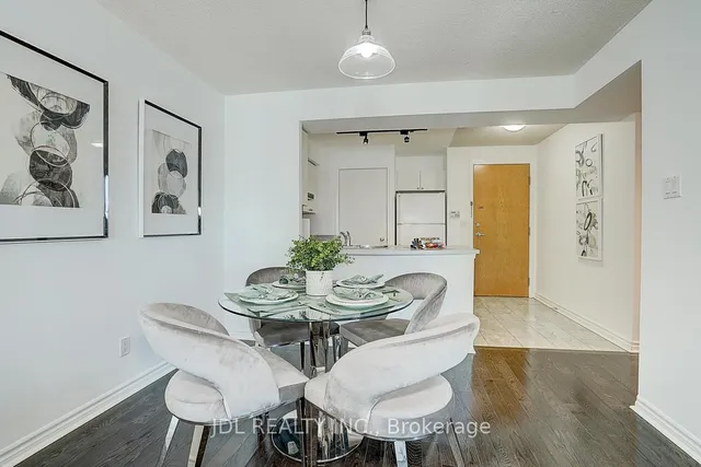 Additional image 9 of 600 Queens Quay Unit 711