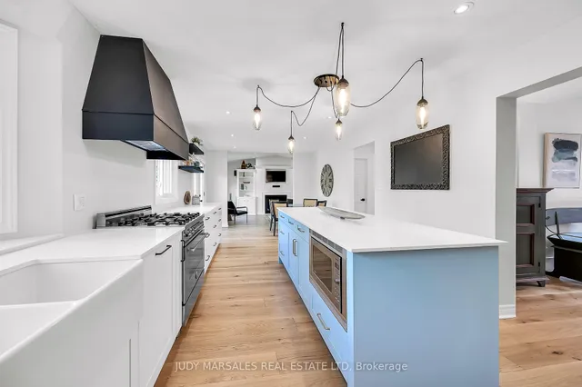 Additional image 10 of 6 Tinder Lane