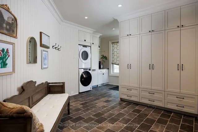 Additional image 15 of 153 Perry Cres