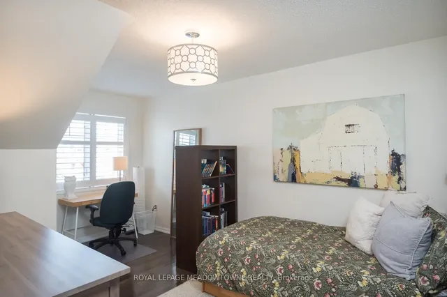 Additional image 23 of 694 Rayner Crt