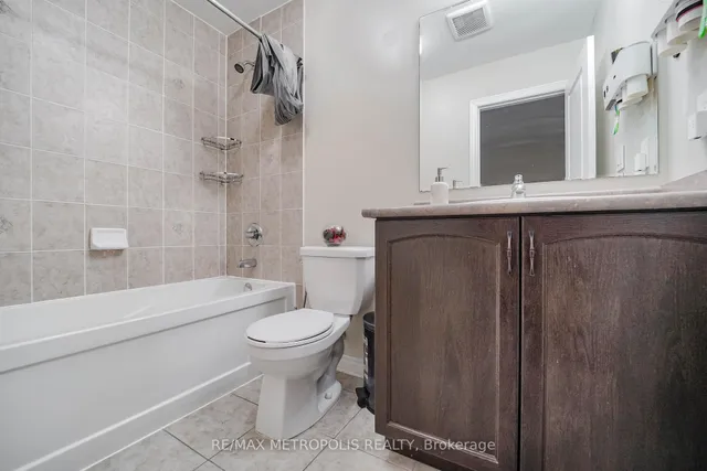 Additional image 33 of 55 Pennycross Cres