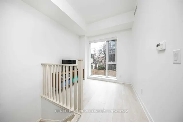 Additional image 25 of 120 Parliament St Unit TH101