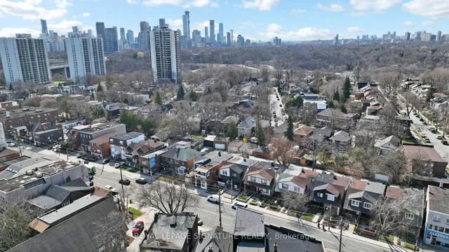 Additional image 27 of 914 Broadview Ave