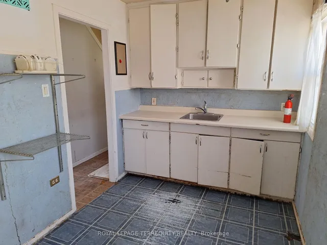 Additional image 11 of 676 Trethewey Dr