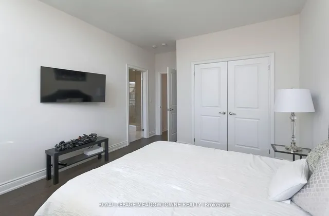 Additional image 28 of 3173 Millicent Ave