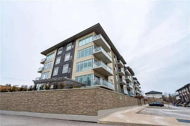 Additional image 37 of 16 Markle Cres Unit 403