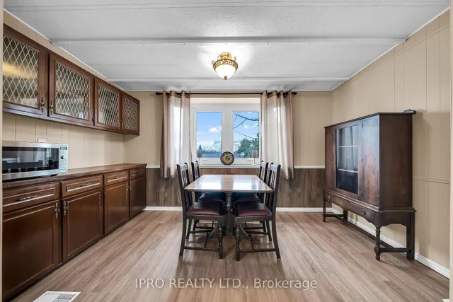 Additional image 7 of 137 Maple Cres