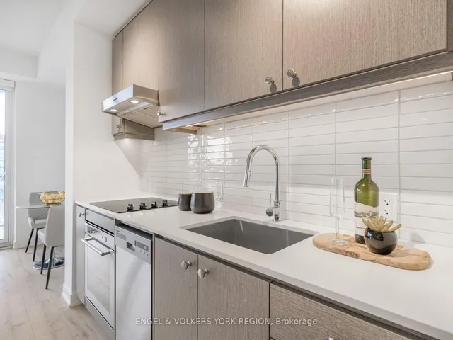 Additional image 3 of 9 Tecumseth St Unit 1114