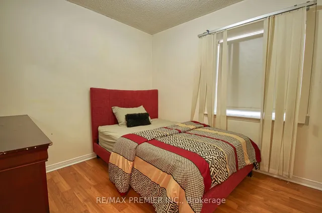 Additional image 23 of 40 Kentucky Dr