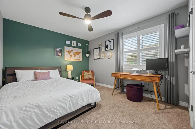 Additional image 30 of 533 Falconridge Cres