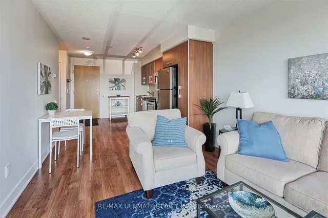 Additional image 13 of 1048 Broadview Ave Unit 1604