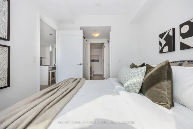 Additional image 24 of 25 Malcolm Rd Unit 411