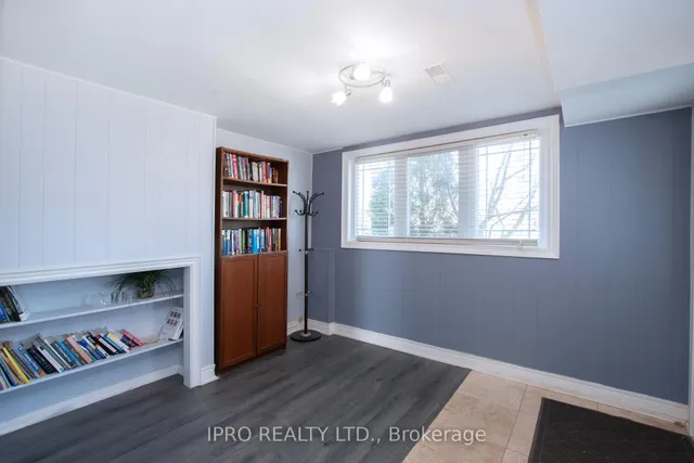 Additional image 34 of 23 Urbandale Ave