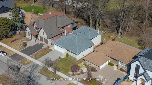 Additional image 30 of 28 Braywin Dr