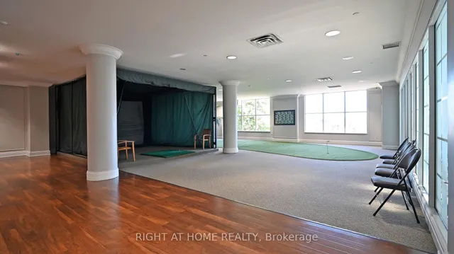 Additional image 40 of 35 Kingsbridge Garden Circ Unit 2108