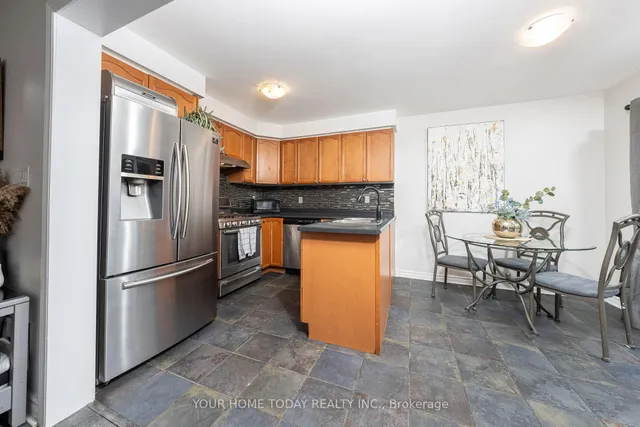 Additional image 16 of 828 Gazley Circ