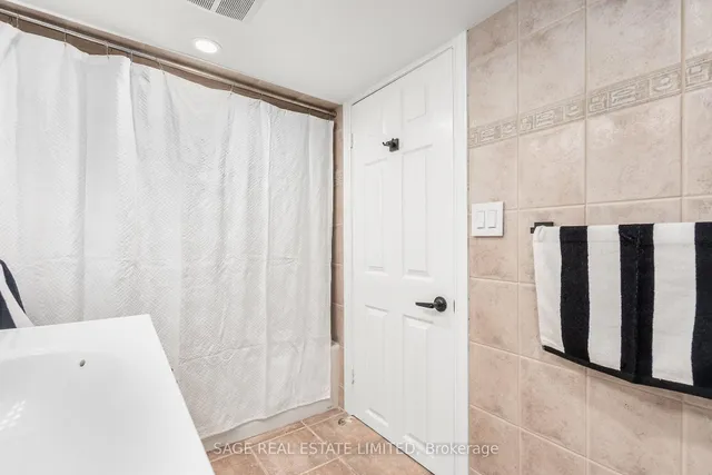 Additional image 45 of 147 Boon Ave