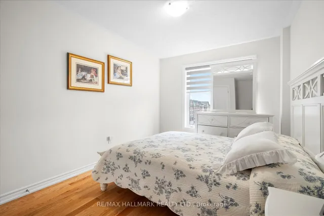 Additional image 40 of 109 Halliford Pl