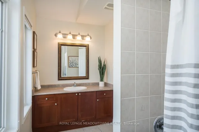 Additional image 28 of 694 Rayner Crt