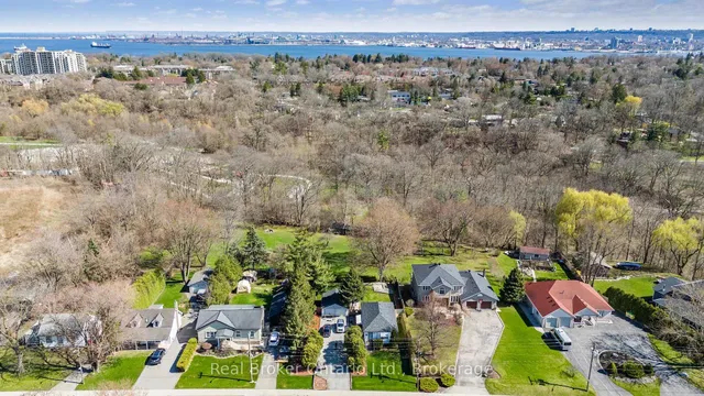 Additional image 3 of 266 Sumach Dr