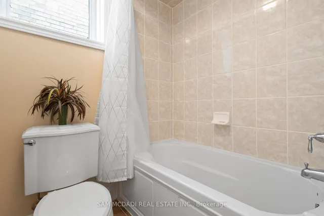 Additional image 34 of 15 Eaglesprings Cres